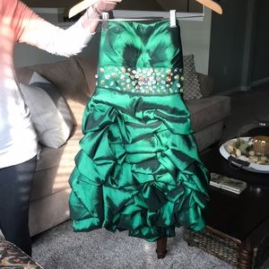 Short ruffle prom dress